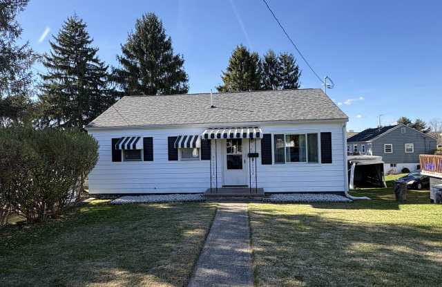 22 Savannah Street - 22 Savannah Street, Westover, WV 26501