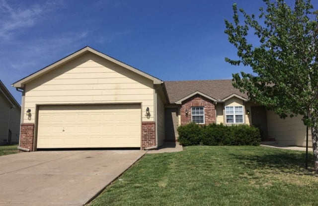 9910 E Kinkaid Cir - 9910 East Kinkaid Circle, Wichita, KS 67207