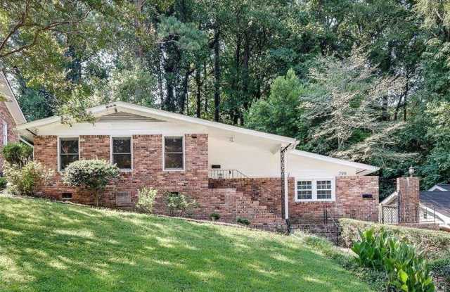 801 MARSTEVAN Drive Gallery 2