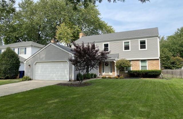 939 CREEKSIDE Circle - 939 Creekside Circle, Naperville, IL 60563