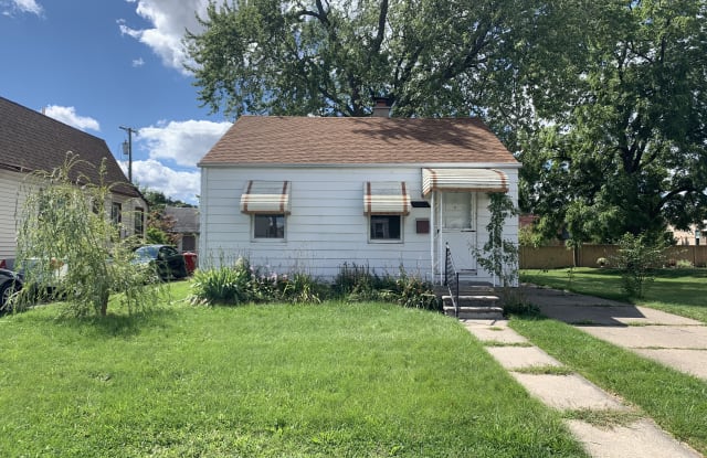 16152 Evergreen Ave - 16152 Evergreen Avenue, Eastpointe, MI 48021
