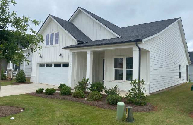 Stunning 3 Bed, 2.5 Bath Home in Sought-After Griffith Lakes! photos photos