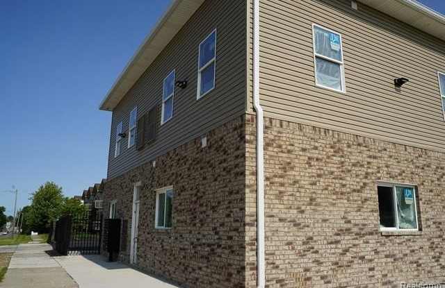 16515 W Outer Drive photos photos