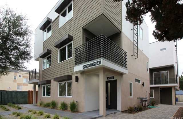4922 Laurel Canyon Boulevard Gallery 2