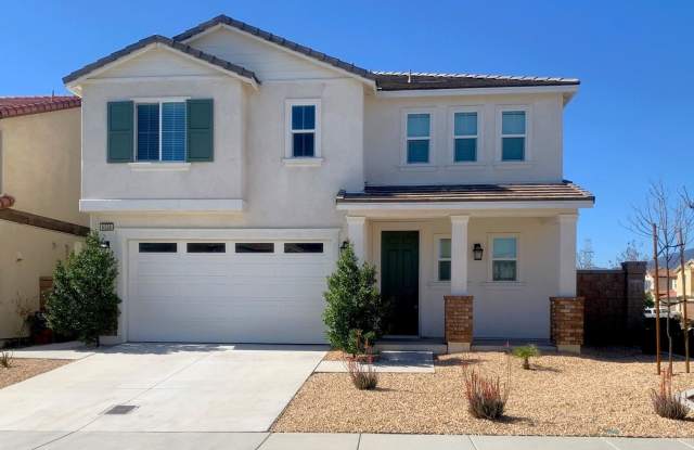 CREEKSTONE WAY FONTANA 92336 (3 BED / 2.5 BATH) - 6338 Creekstone Way, Fontana, CA 92336