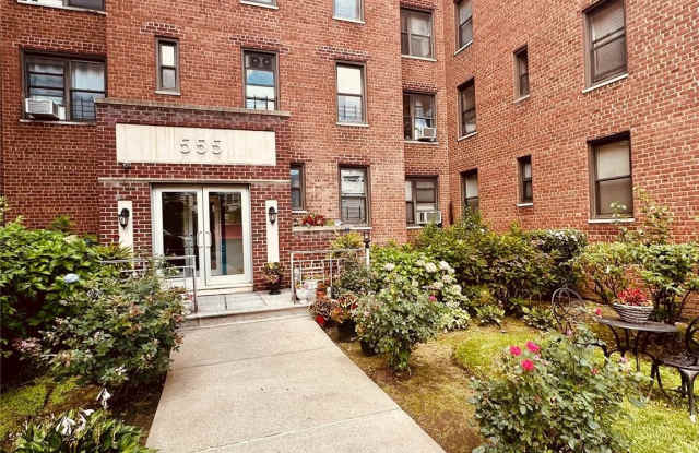 555 McLean Avenue Gallery 4