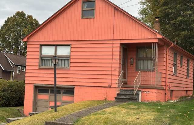 Single Family Ranch House - 469 Duwell Street, Johnstown, PA 15906