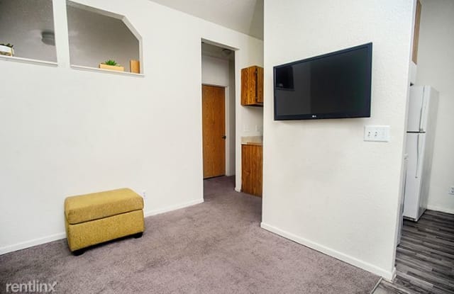 Siegel Suites - Twain 3 Gallery 4