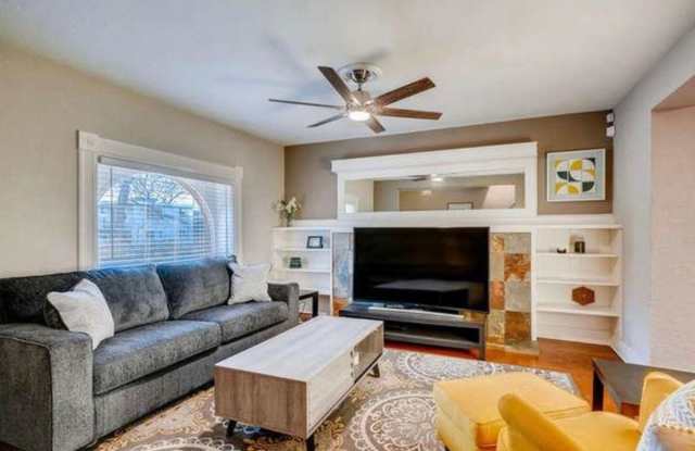 Modern Jefferson Park Living | 3 Bed + 4 Bath Near Restaurants, Breweries & Downtown Denver photos photos
