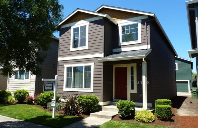 2339 Sam Parrett Drive - 2339 Sam Parrett Drive, Newberg, OR 97132