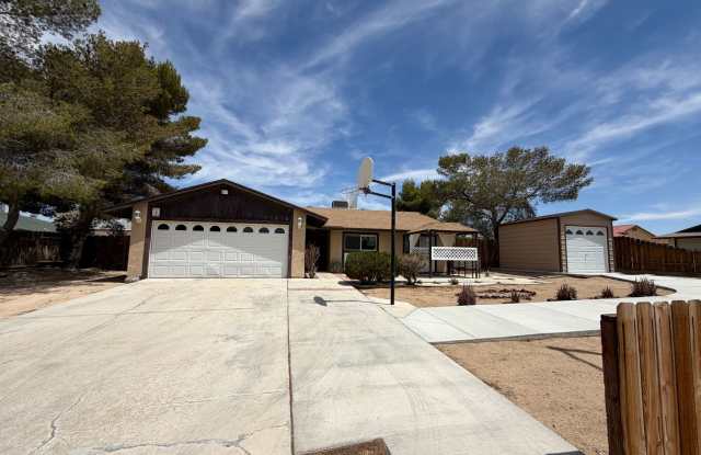 3 Bedroom 2 Bathroom House with 2 Car Garage Located in Lenwood photos photos 3 Bedroom 2 Bathroom House with 2 Car Garage Located in Lenwood photos photos