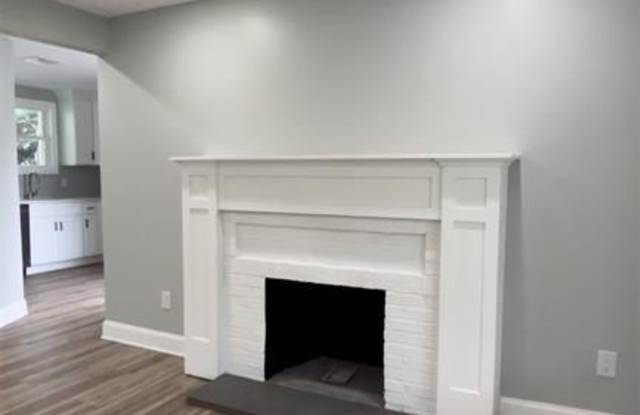 680 Merrick Road unit: 1 Gallery 4