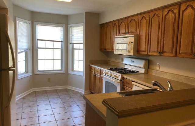 1514 Oakridge Court Gallery 3