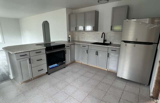 2926 Mcleod Road photos photos