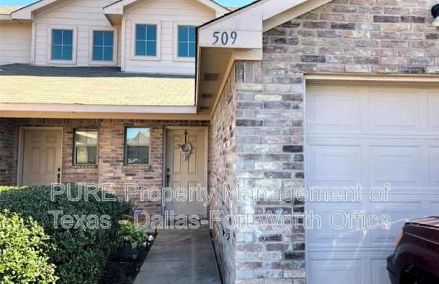 509 Mast Court - 509 Mast Court, Crowley, TX 76036