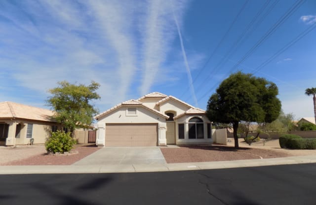 7211 S Roberts Road - 7211 South Roberts Road, Tempe, AZ 85283
