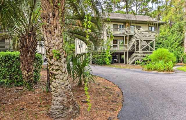 Charming 2 Bed/2 Bath Condo in Hilton Head Island - Perfect Island Living! Gallery 3