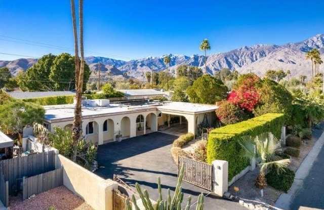 4385 E Paseo Caroleta - 4385 East Pso Caroleta, Palm Springs, CA 92264