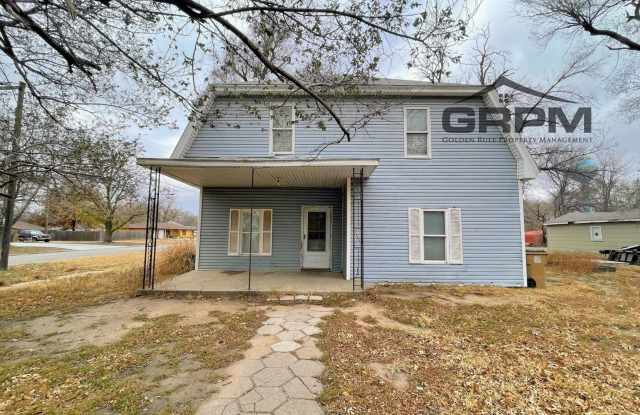 Large 5 bedroom home in Nickerson Gallery 1