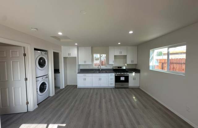 Charming 1-Bedroom ADU in Fillmore – Private Yard and Orange Tree photos photos