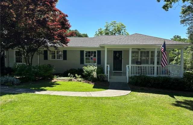 2497 Thompson Road NE photos photos