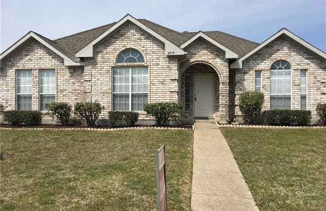 2519 Larkspur Lane - 2519 Larkspur Lane, Rowlett, TX 75089