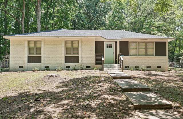 5121 Farm Pond Lane photos photos