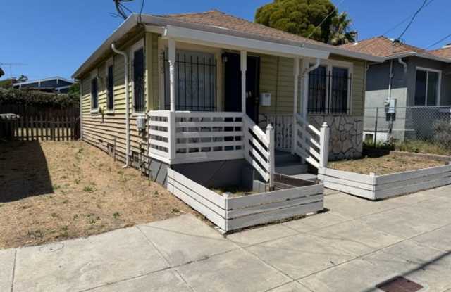 1/2 Off First Month's Rent, 3Bdrm, 1Bath photos photos 1/2 Off First Month's Rent, 3Bdrm, 1Bath photos photos