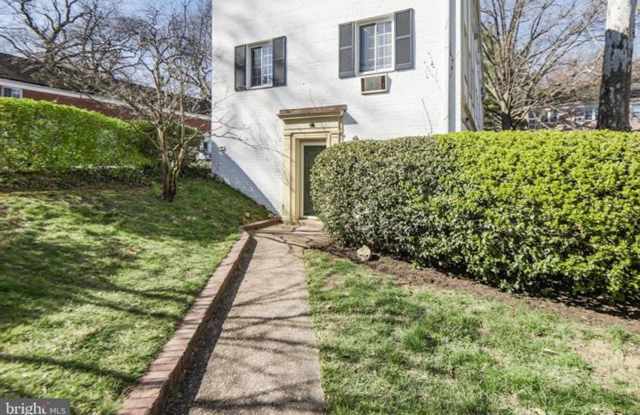 Welcome to The Lincoln, a beautifully designed two bedroom,  corner residence in sought after Parkfairfax. Gallery 3