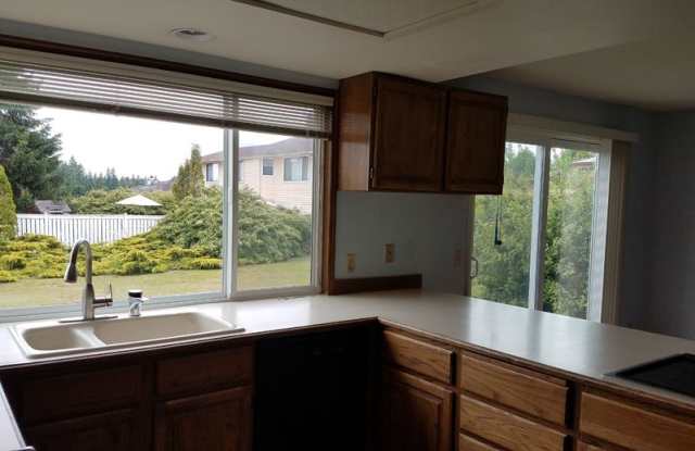 6925 185th Pl SW Gallery 4