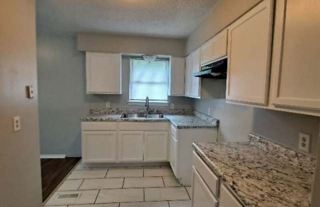 3785 Walsingham Dr Gallery 2