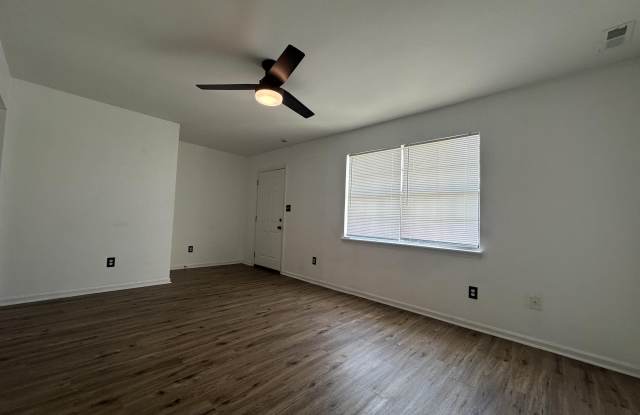 414 Myrtlewood Circle Gallery 4