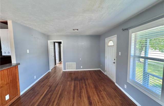 1218 Whitaker Drive Gallery 4
