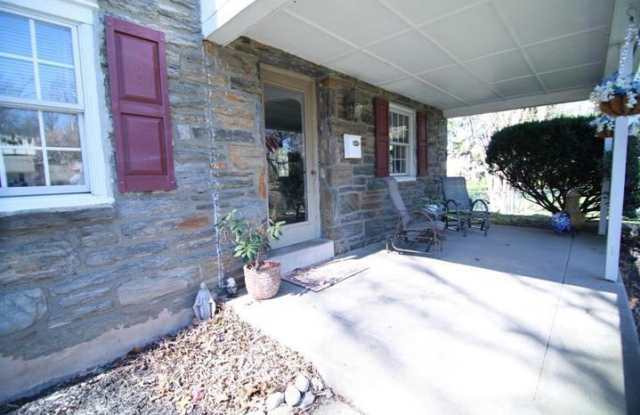 218 BEECHWOOD ROAD Gallery 2
