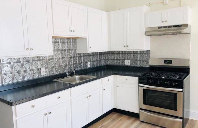 530 Elm St. - 2 photos photos