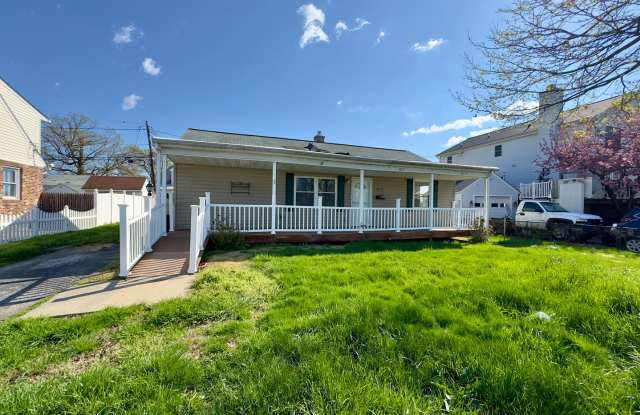 Charming 4 Bedroom/2 Bathroom Home in Dundalk, MD! photos photos
