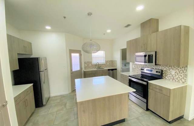 3523 W Sprague St photos photos