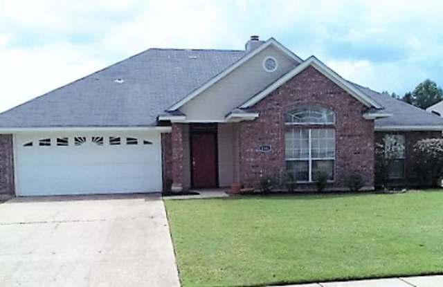 Great 3 bedroom, close to everything photos photos