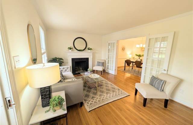 4708 Bromley Lane Gallery 3