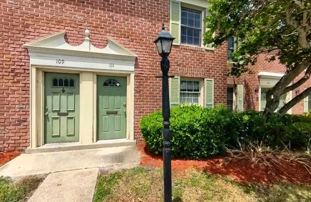 111 Georgetown Dr photos photos