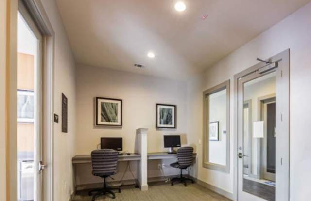 7351 N Loop 1604 E Gallery 4