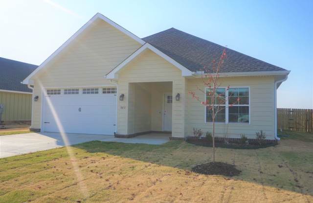 3 Bedroom, 2 Bath Home with Privacy Fence located in Valley View MAY 2025 photos photos