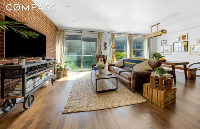 211 North 5th Street - 211 North 5th Street, Brooklyn, NY 11211