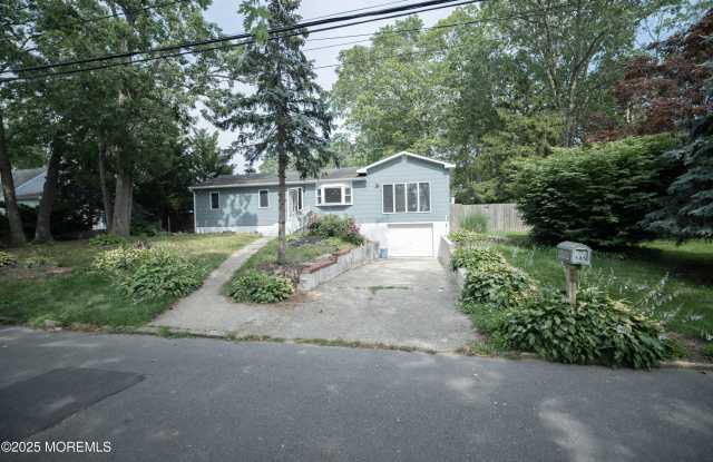 585 Shady Lane photos photos