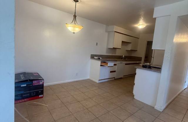 2 Bedroom 2 Bath Upstairs Unit in Granite Bay Gallery 2