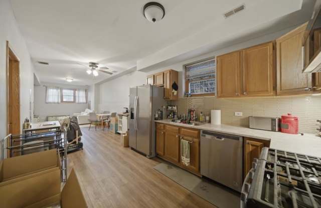 844 North Wood photos photos