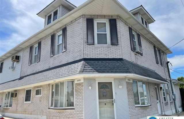 3550 Linden Street photos photos