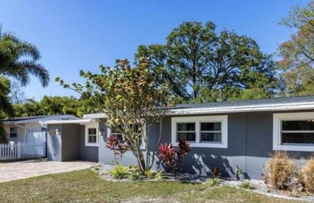 4717 W LEILA AVENUE photos photos