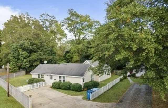 112 B Fairfield Circle Gallery 2