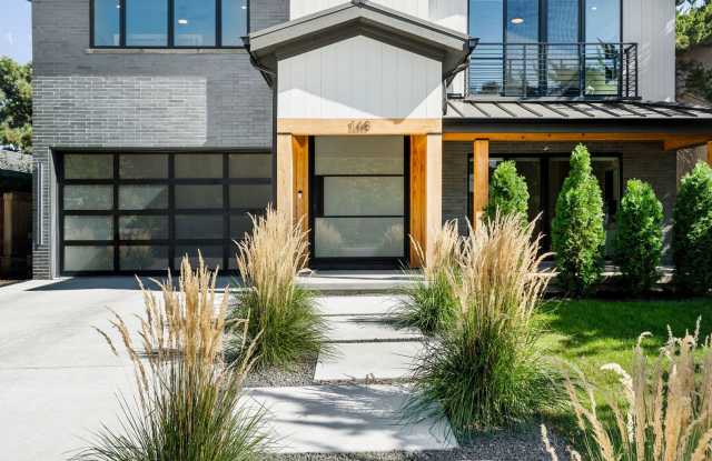 Luxury 6BD, 7BA Hilltop Home with Walk-Out Basement Gallery 3